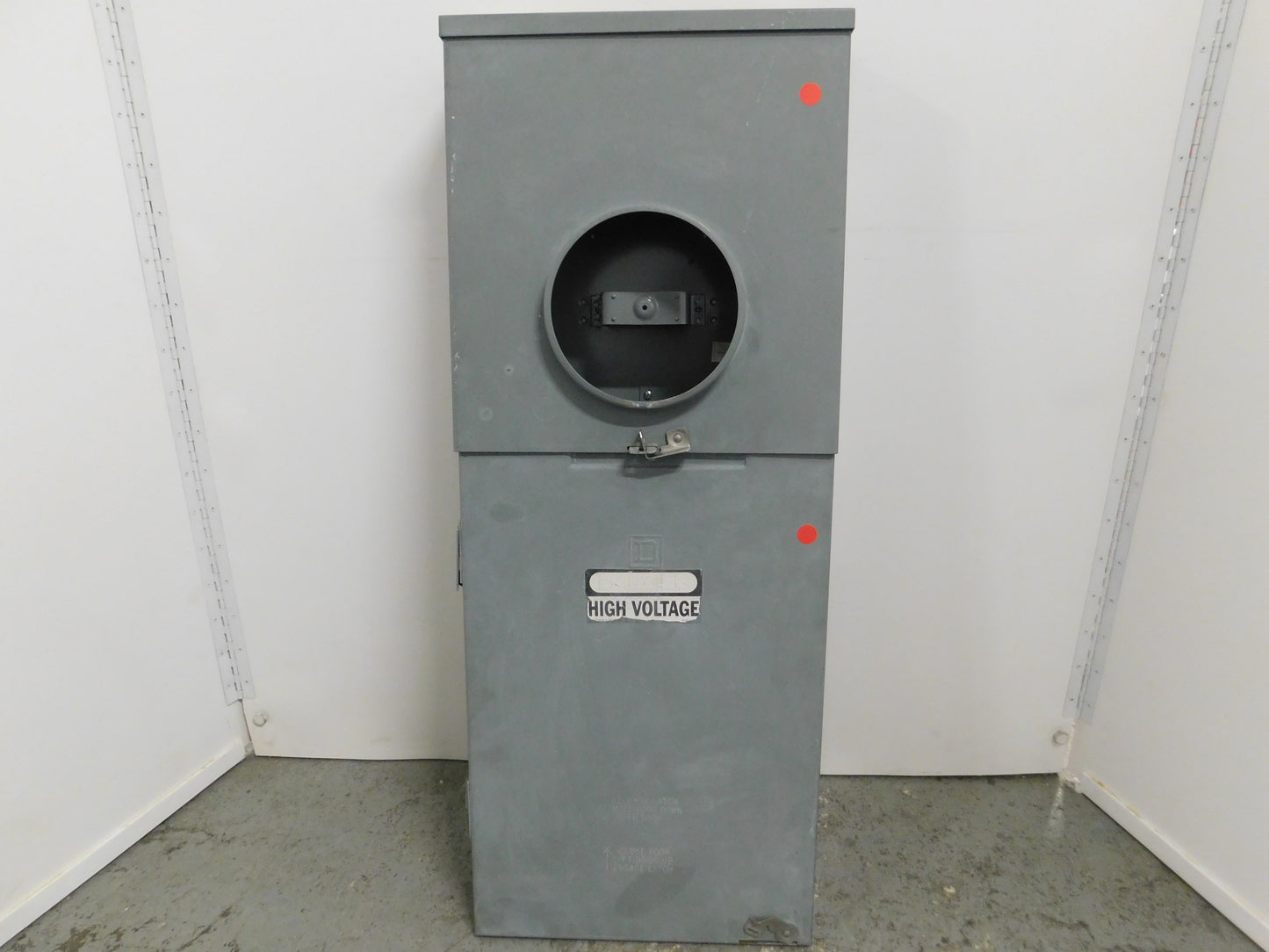 QO816F200C - Square D 200A Amp 8Sp/16Cir Qo Meter Main Combination Service Deadfront Only