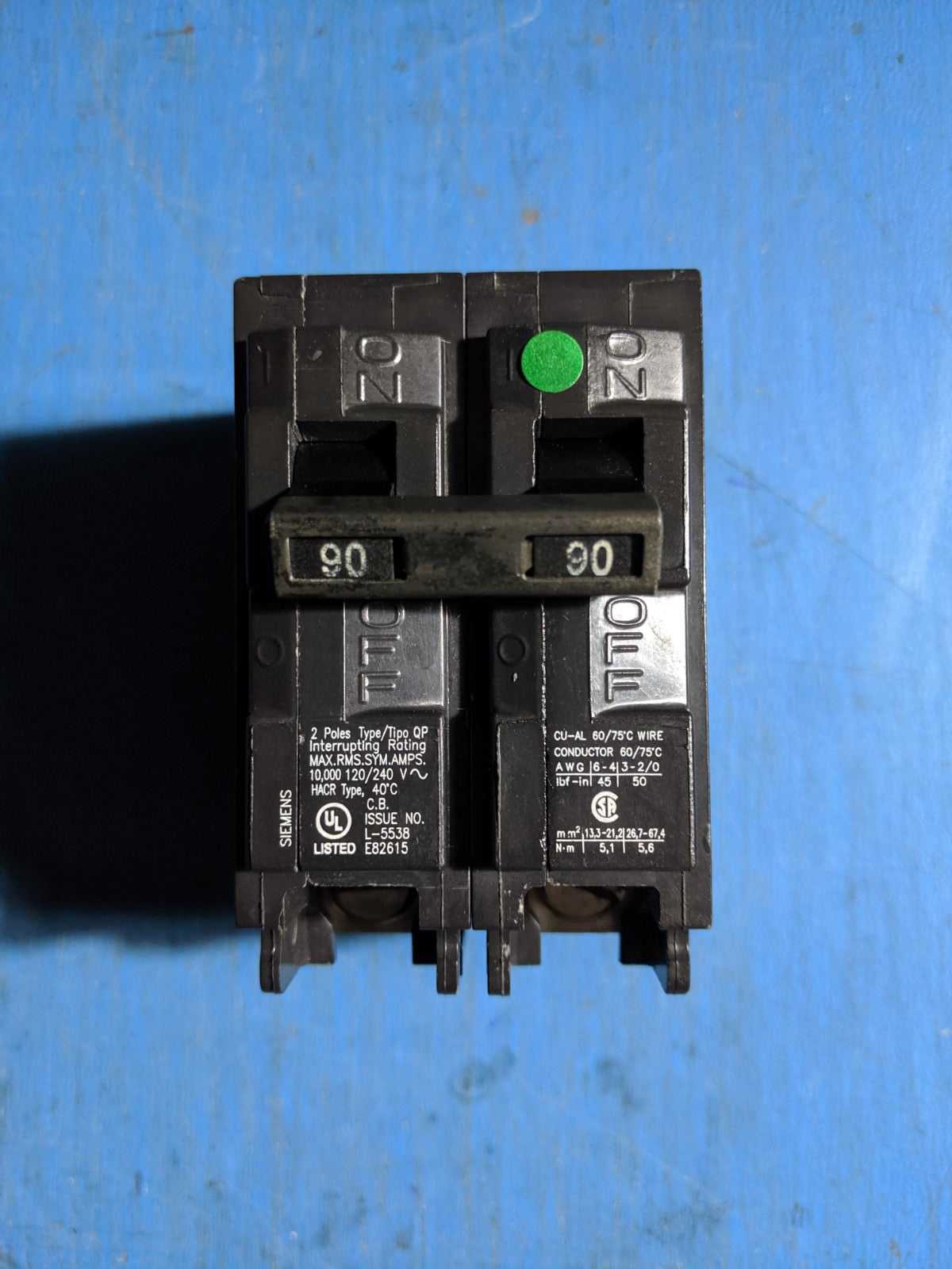 Q290 - Siemens 90A Amp 2P Pole 10kA@120/240V Plug On Circuit Breaker