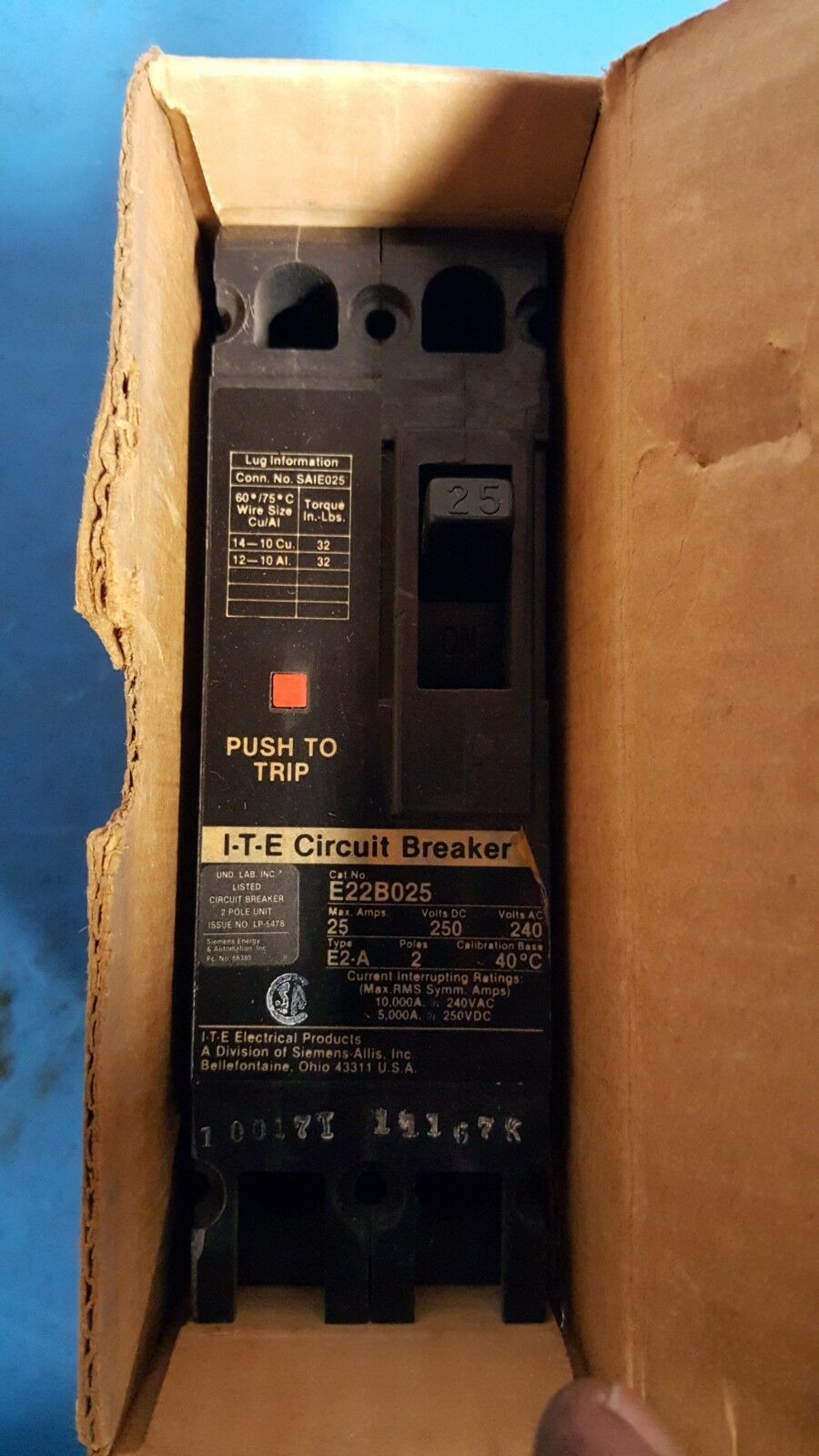 E22B025 - ITE 25A Amp 2P Pole 10kA@240V Bolt On Circuit Breaker