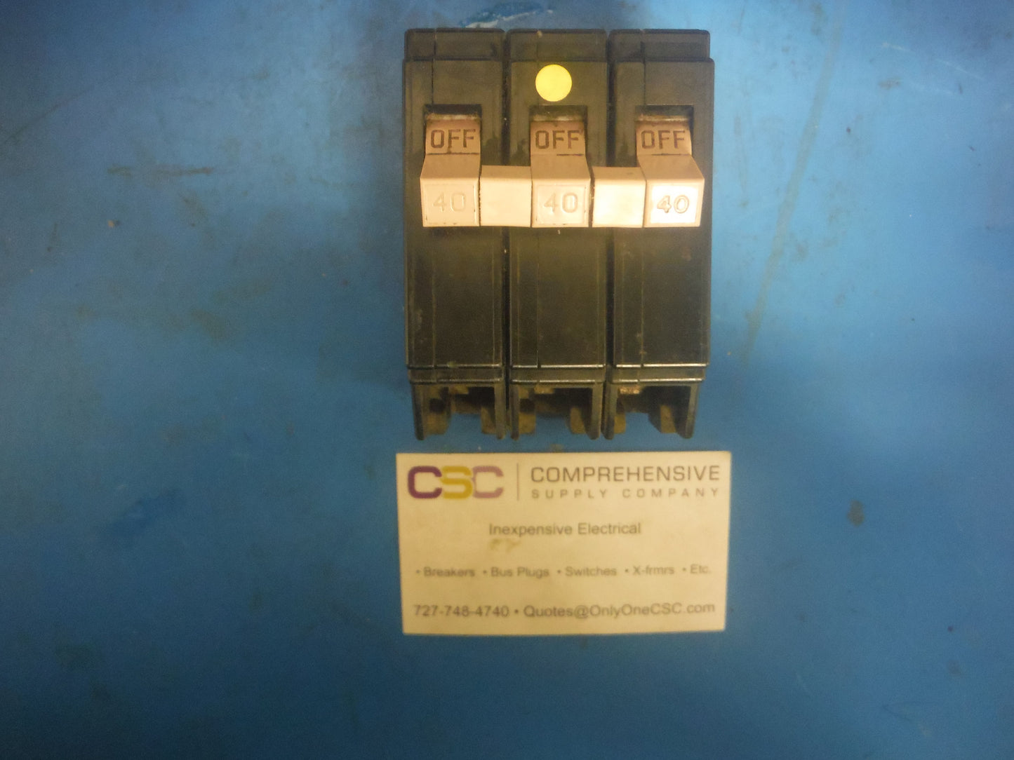 CH340 - Eaton 40A Amp 3P Pole 10kA@240V Metal Foot Plug On Ch Circuit Breaker