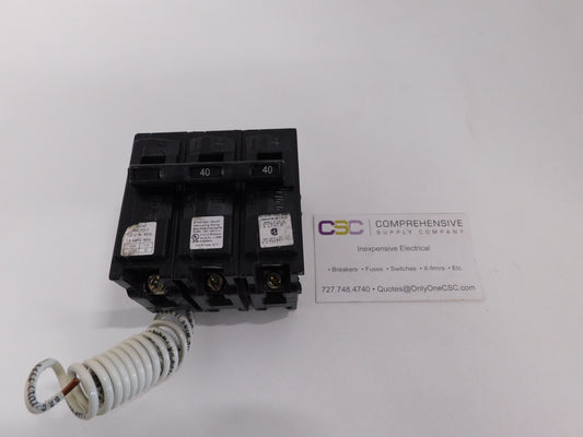 Q24000S01 - Siemens 40A Amp 2P Pole 10kA@120/240V Plug On Circuit Breaker W/120V Shunt Trip