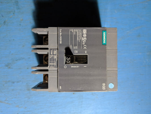 BQD330 - Siemens 30A Amp 3P Pole 14kA@480Y/277V Bolt On Gray Circuit Breaker