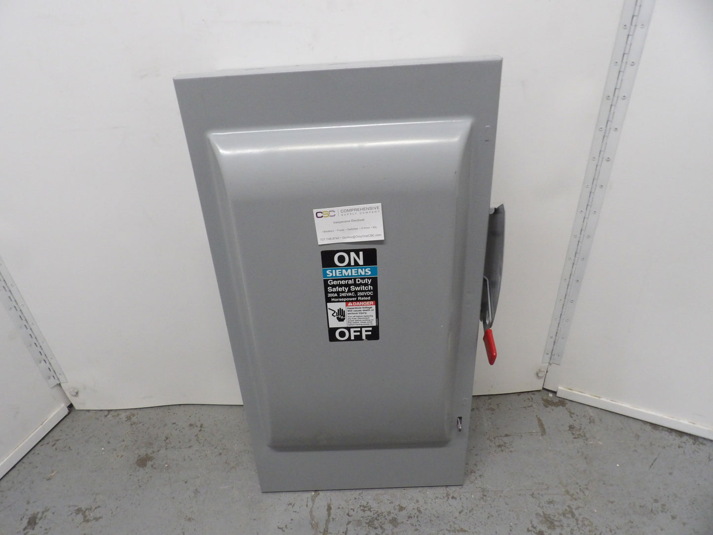 GF324N - Siemens 200A Amp 3P Pole 240V Nema 1 Fusible General Duty Safety Switch