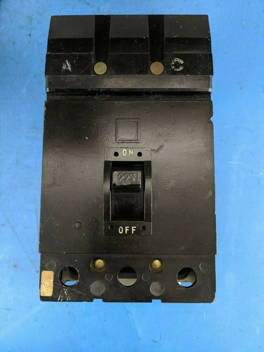 Q222225AC - Square D 225A Amp 2P Pole 10kA@120/240V I-Line Plug On Black Circuit Breaker
