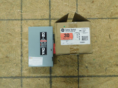 TH3221 - GE 30A Amp 2P Pole 240V Nema 1 Fusible Safety Switch