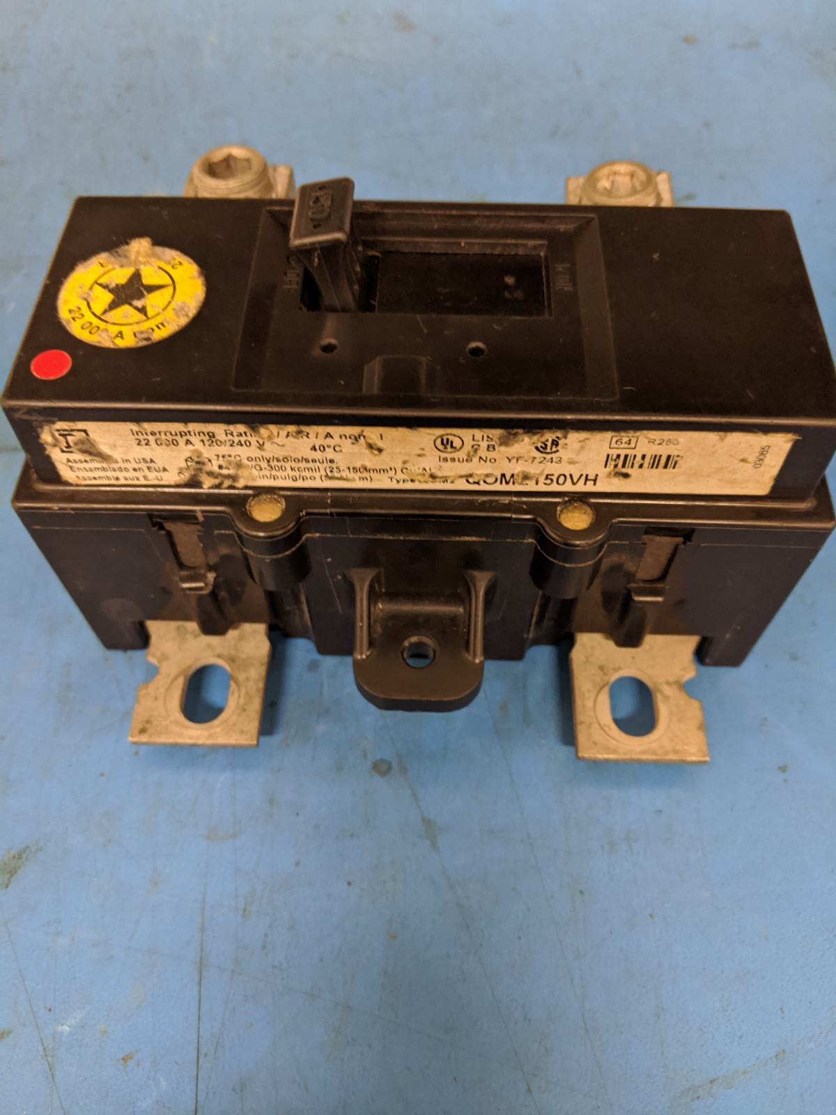 QOM2150VH - Square D 150A Amp 2P Pole 22kA@120/240V Bolt On Main Circuit Breaker