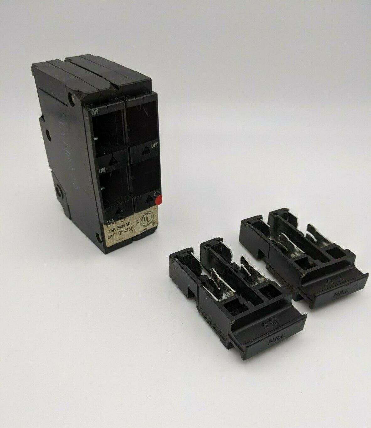 QF-21515 - Square D 15/15/15/15A Amp 4P (2P/2P) Pole 10kA@240V Plug On Quadplex Fuse Pull Circuit Breaker/Misc Switch