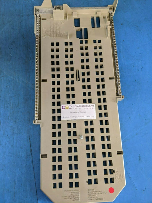 SDTN40 - Square D 200A 40Sp Space 240V 1Ph/3W Mb/Ml Trillant Interior Panelboard