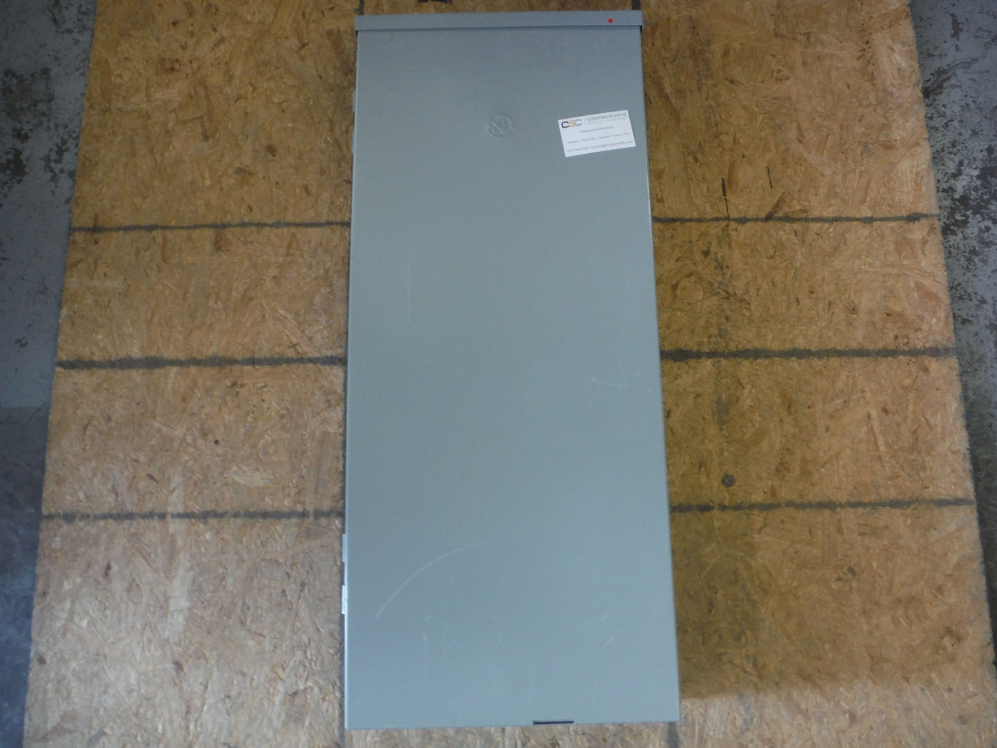TM3220RCU - GE 200A Amp 120/240V 32Sp Nema 3R Main Breaker Load Center