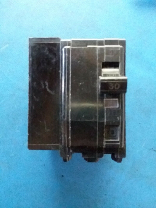 QO2301021 - Square D 30A Amp 2P Pole 10kA@120/240V Plug On Black Circuit Breaker W/120/240V Shunt Trip