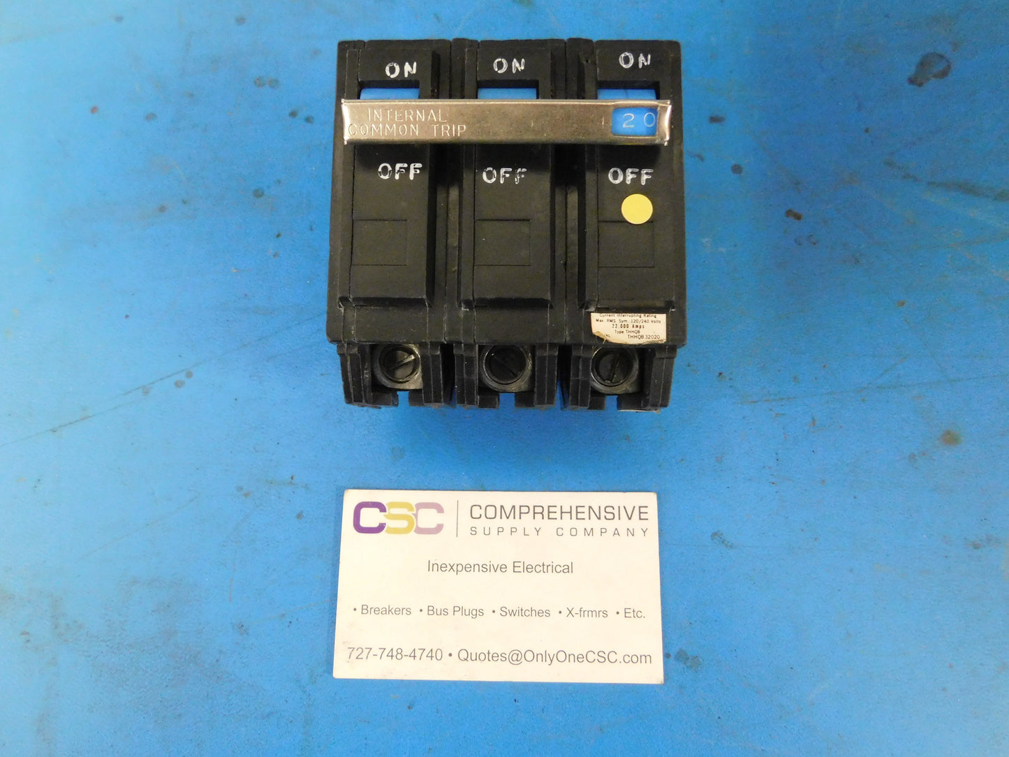 THHQB32020 - GE 20A Amp 3P Pole 22kA@240V Bolt On Circuit Breaker W/Blue Handle