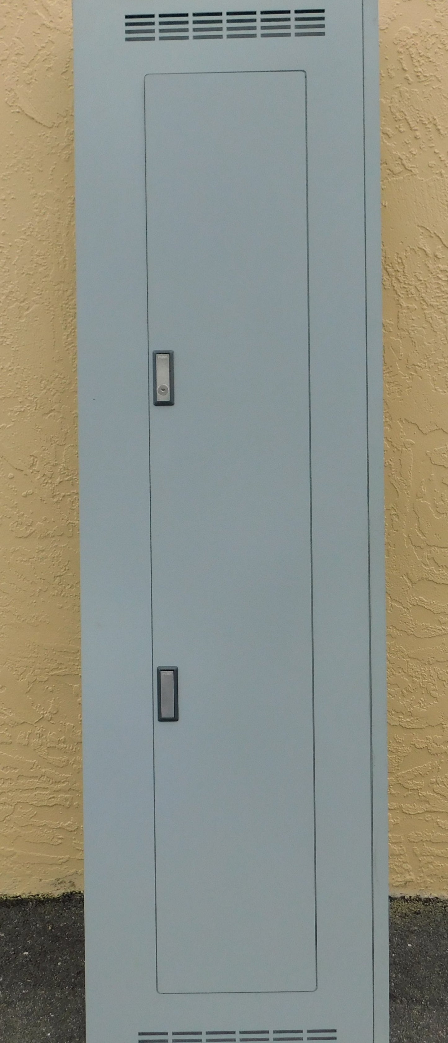 4042L3421EAA - Eaton 400A Amp 208Y/120V 42Sp 3Ph/4W Ml Prl1A Panelboard W/Type 1 Enclosure & Surface Cover W/Door