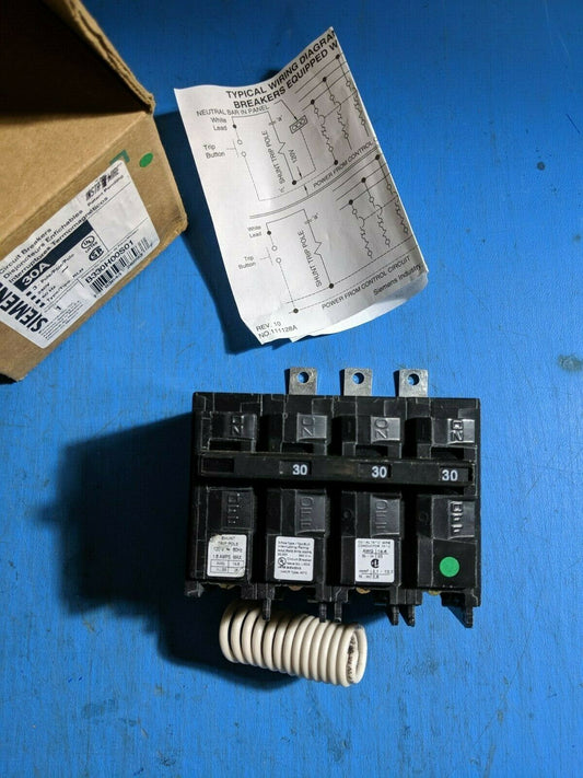 B330H00S01 - Siemens 30A Amp 3P Pole 22kA@240V Bolt On Circuit Breaker W/120V Shunt Trip