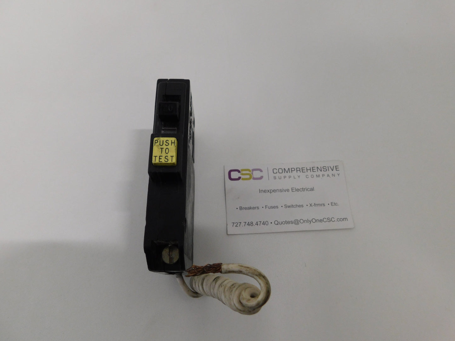 QO120GFI - Square D 20A Amp 1P Pole 10kA@120V Plug On Ground Fault GFCI Circuit Breaker - Older Series